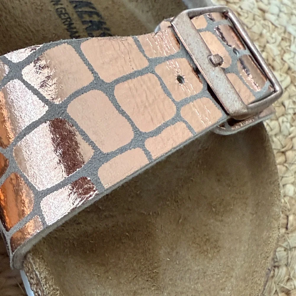 Birkenstock Women's Sandals - Metallic Rose Gold - Picture 3 of 6